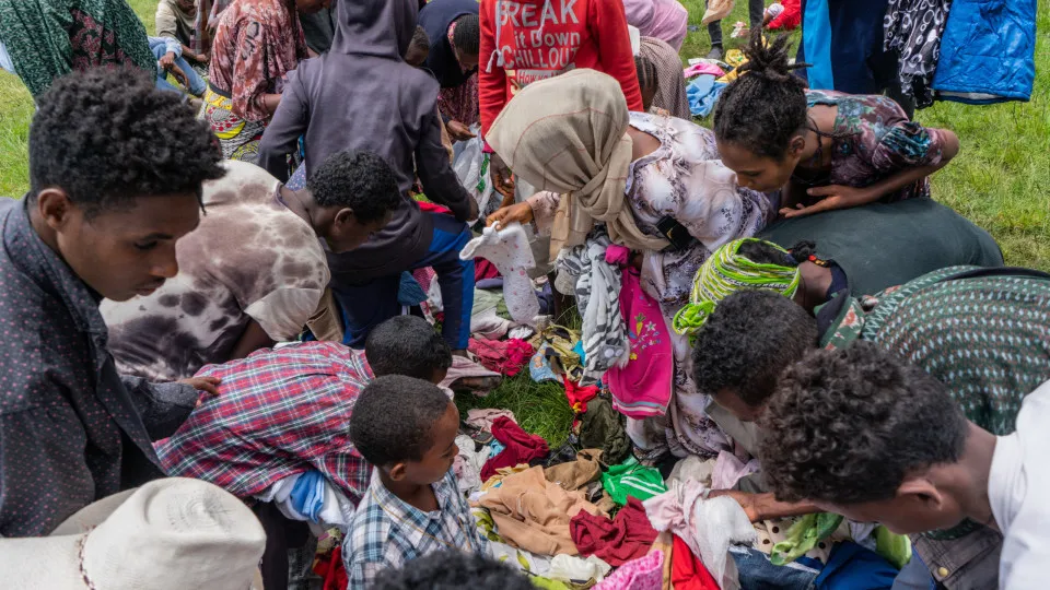 1.300 DESLOCADOS NO TIGRAY MORRERAM DE FOME E SEM MEDICAMENTOS