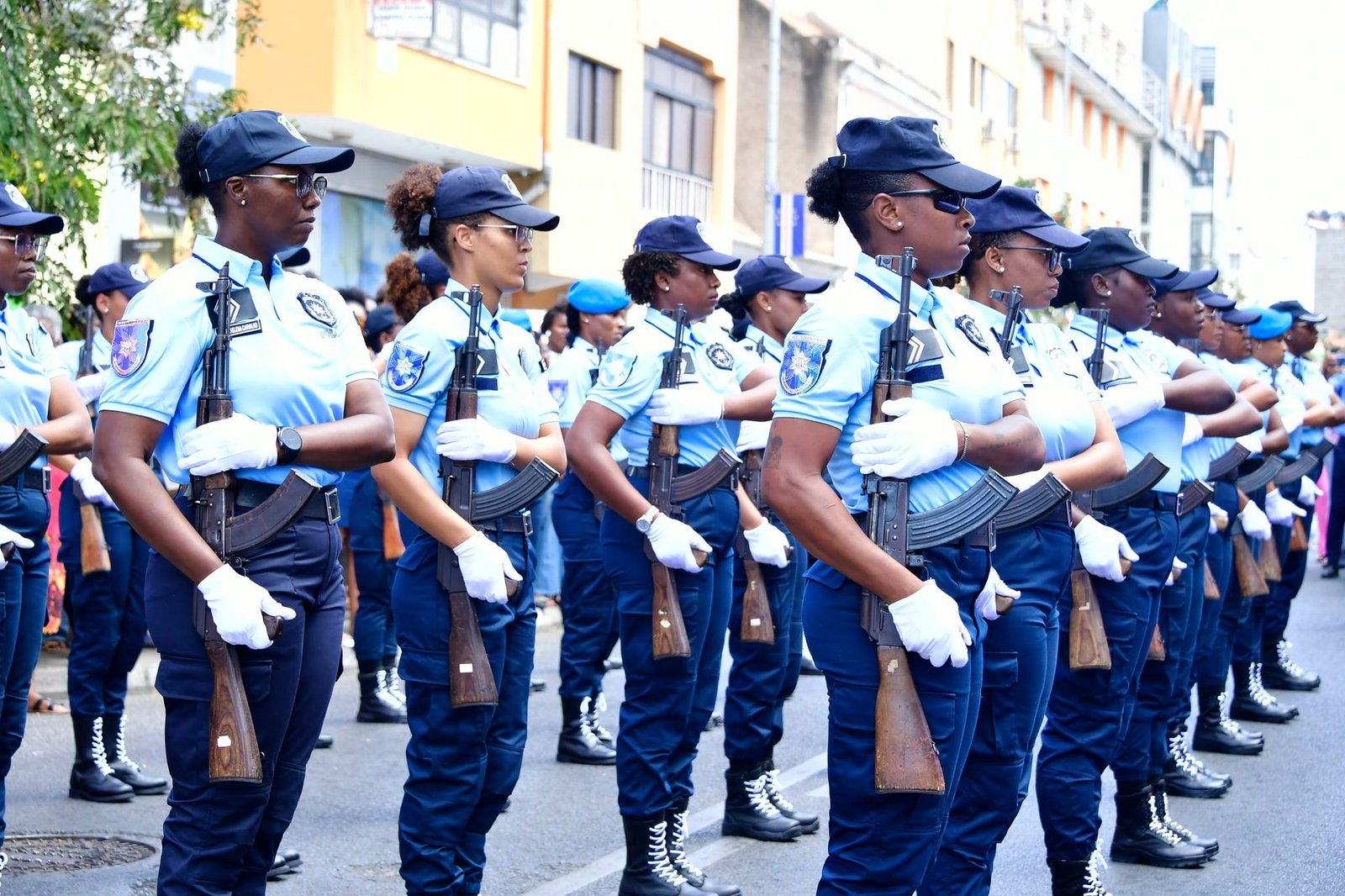 SOCIAL: DESFILE DAS MULHERES DAS FORÇAS DE SEGURANÇA