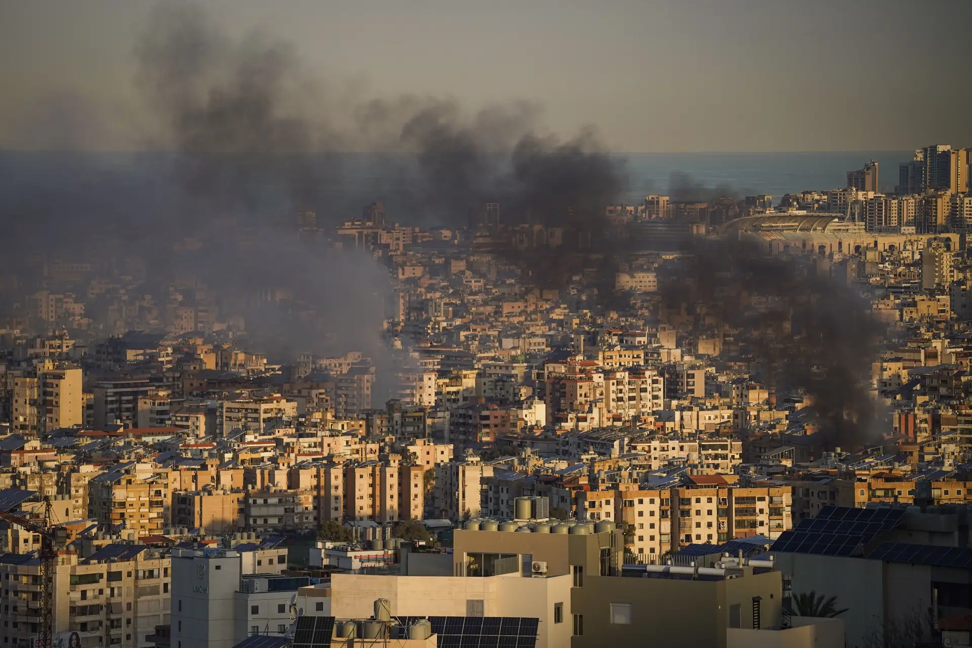 EXPLOSÕES EM TELAVIVE APÓS ALERTA DE ATAQUE DE MÍSSEIS IRANIANOS
