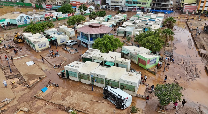 PENSÃO APROVADA PARA HERDEIROS DA TEMPESTADE ERIN