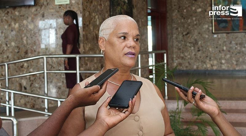 DIA DO TRABALHADOR: SINDPROF APELA À UNIÃO E VALORIZAÇÃO DOS PROFESSORES