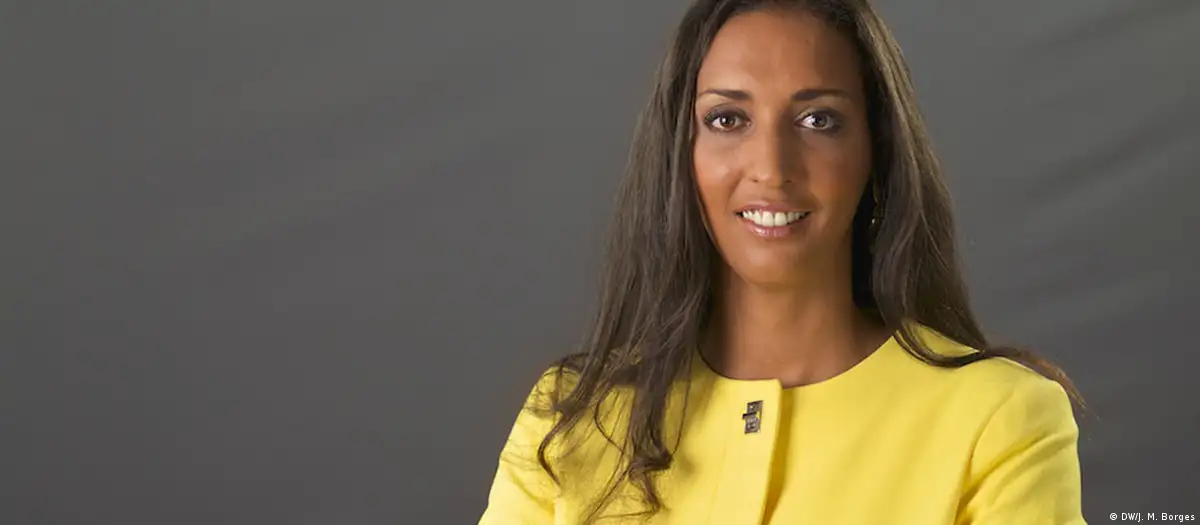 JANIRA HOPFFER ALMADA ELEITA PRIMEIRA MULHER PRESIDENTE DA ASSEMBLEIA NACIONAL