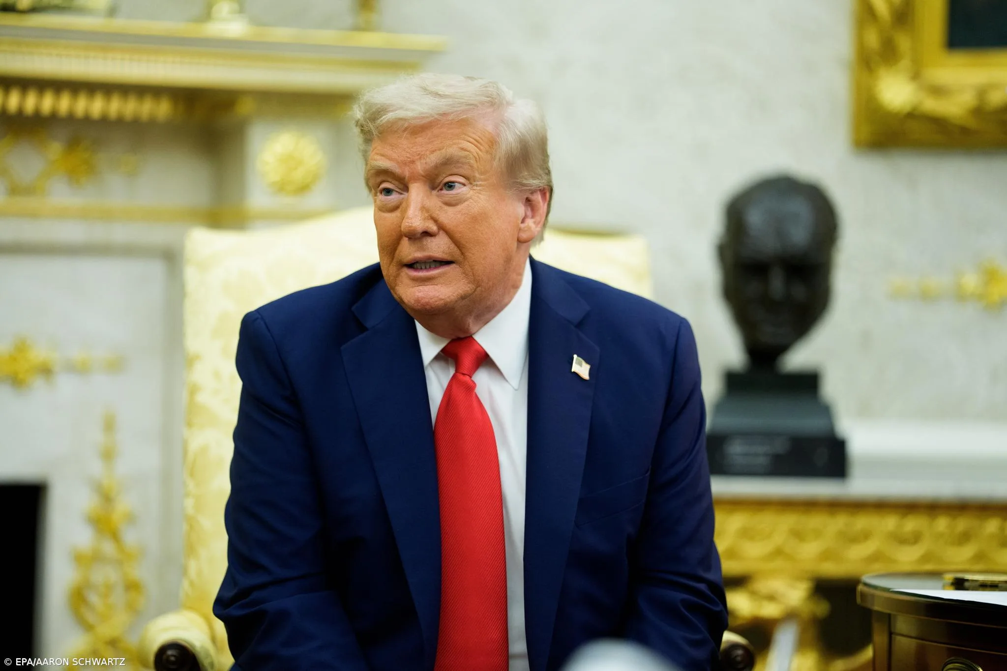 IRÃO: TRUMP ANUNCIA SUSPENSÃO DE ATAQUES PERANTE PERSPETIVA DE NOVO ACORDO DE PAZ