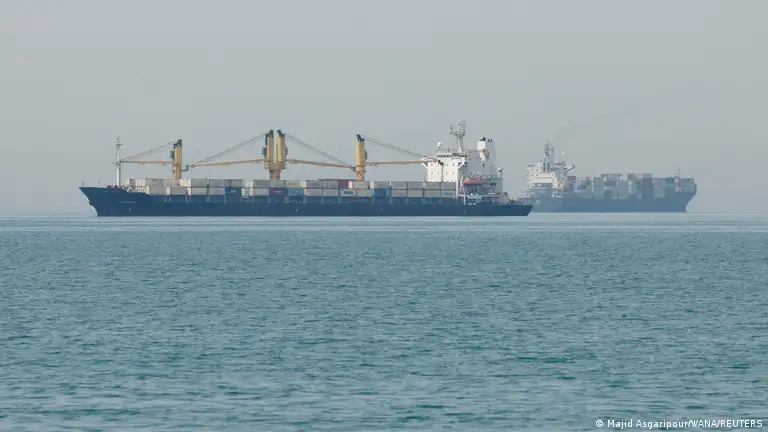 EUA DEFENDEM QUE ACORDO PARA REABRIR ORMUZ PODERÁ SER ALCANÇADO HOJE