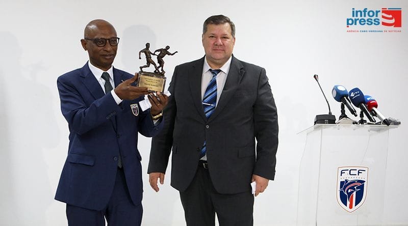 FCF RECEBE PRÉMIO “TEAM PLAYER 11+” PELO CONTRIBUTO PARA DESENVOLVIMENTO DO FUTEBOL