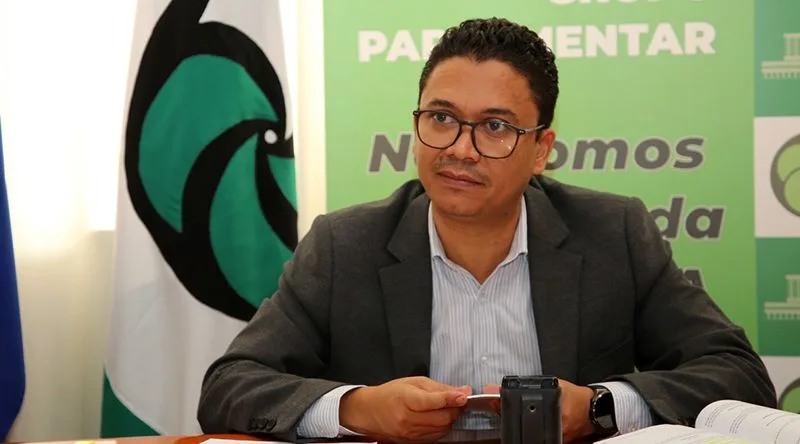 MPD EXIGE PEDIDO DE DESCULPAS AO PM POR DECLARAÇÕES SOBRE SITUAÇÃO ECONÓMICA